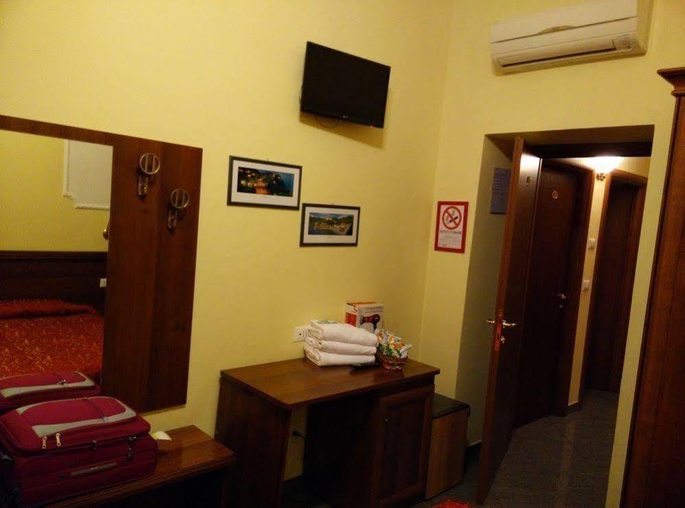 로마 비앤비 루디 센터 B&B 외부 사진