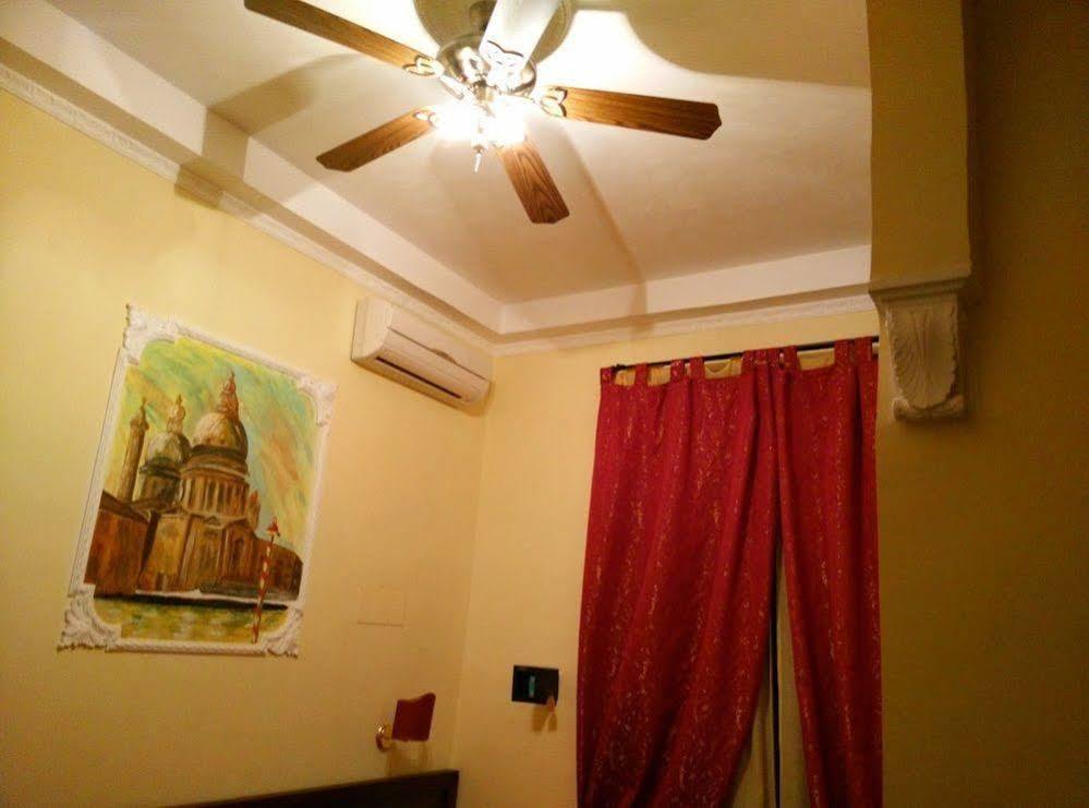 로마 비앤비 루디 센터 B&B 외부 사진