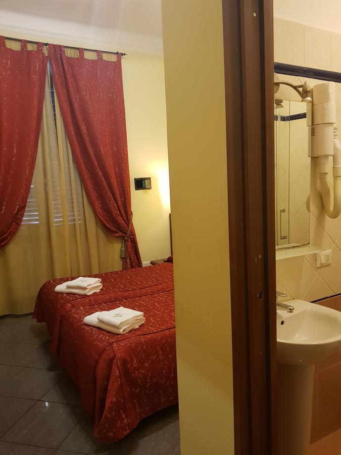 로마 비앤비 루디 센터 B&B 외부 사진
