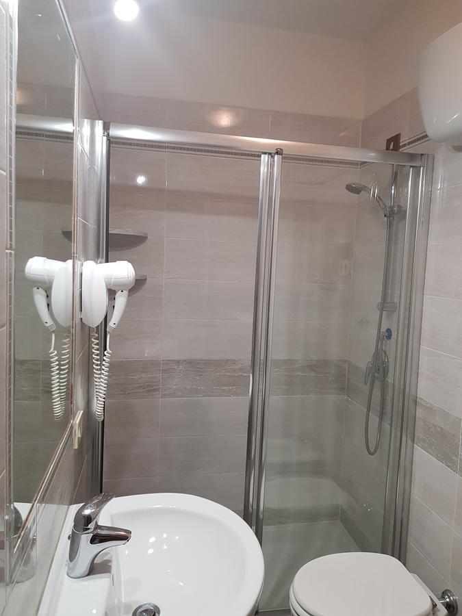 로마 비앤비 루디 센터 B&B 외부 사진