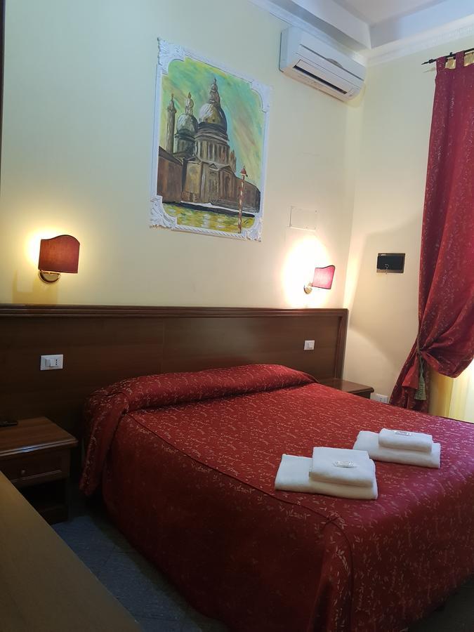 로마 비앤비 루디 센터 B&B 외부 사진